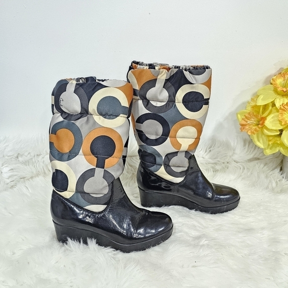 Coach - monogram boots size 7.5 black - Picture 7 of 14